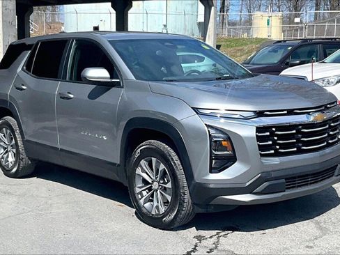 Used 2025 Chevrolet Equinox LT image 18