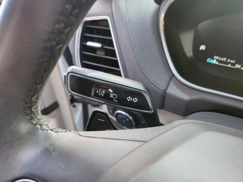 Used 2020 Lincoln Nautilus Reserve w/ Equipment Group 202A image 23