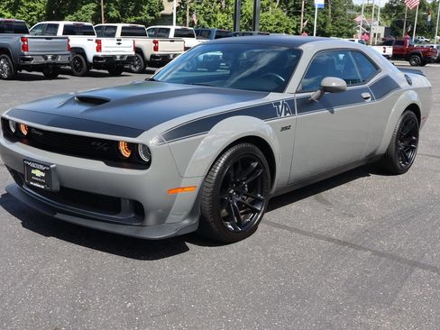 Used 2023 Dodge Challenger R/T Scat Pack RWD image 28