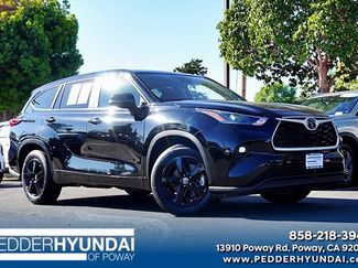 Used 2024 Toyota Highlander LE video 1