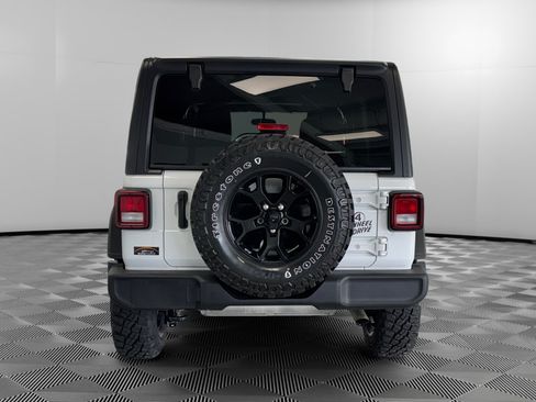 Used 2022 Jeep Wrangler Unlimited Sport AWD/4WD image 7