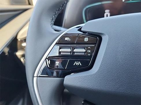 New 2025 Kia Niro EX image 25
