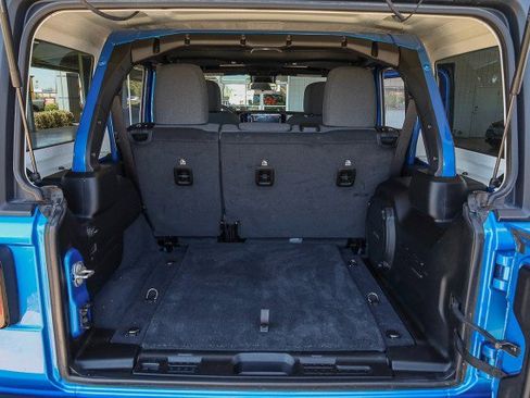 Used 2024 Jeep Wrangler Willys image 28