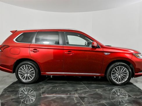 Used 2021 Mitsubishi Outlander SEL image 13