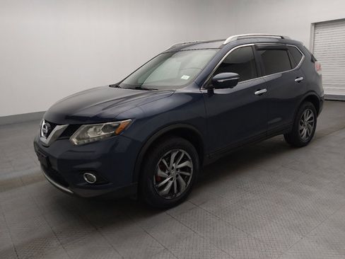 Used 2015 Nissan Rogue SL w/ SL Premium Package image 2