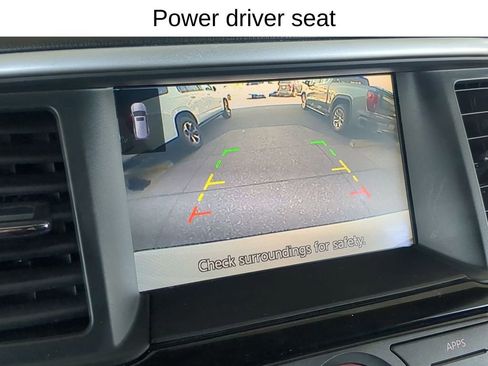 Used 2020 Nissan Pathfinder SV image 18