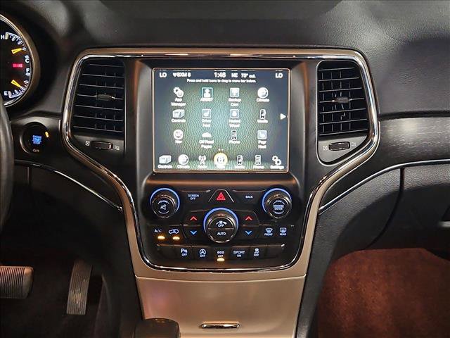 Used 2017 Jeep Grand Cherokee Limited AWD/4WD image 14