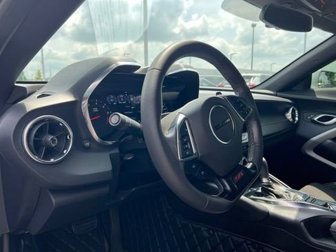 Used 2023 Chevrolet Camaro SS RWD image 9