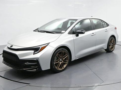 Used 2024 Toyota Corolla Sedan w/ SE Convenience Package FWD image 3