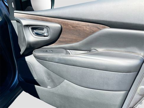 Used 2023 Nissan Murano Platinum w/ Cargo Package image 34