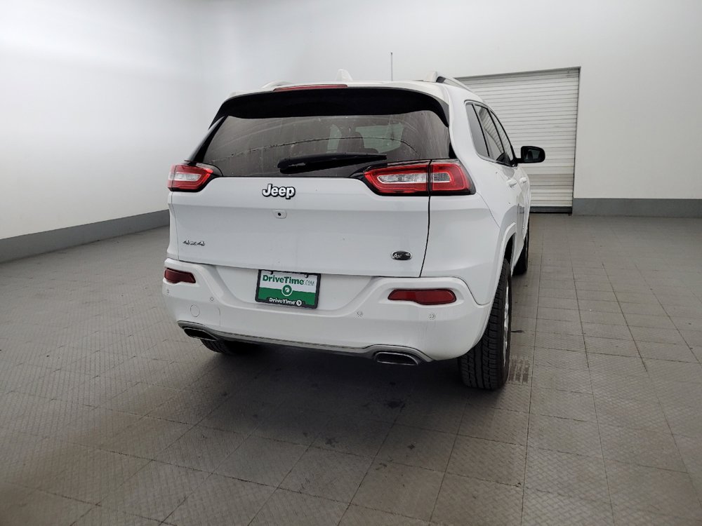 Used 2017 Jeep Cherokee Overland AWD/4WD image 7