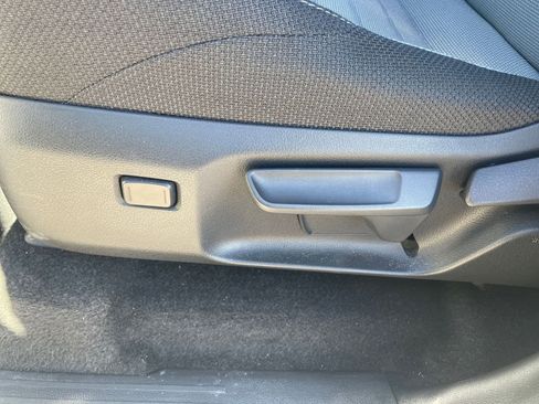 Used 2025 Toyota 4Runner TRD Off-Road image 23