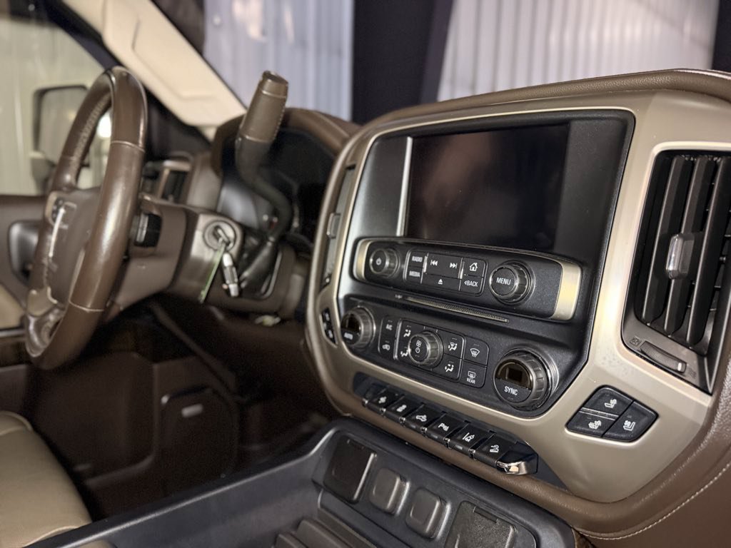 Used 2016 GMC Sierra 2500 Denali w/ Driver Alert Package AWD/4WD image 15