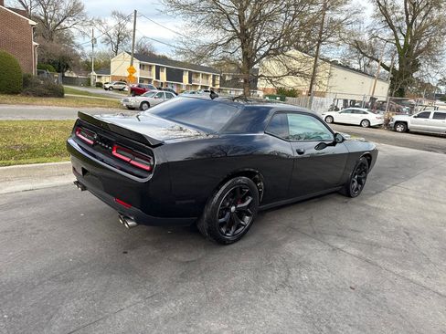 Used 2016 Dodge Challenger R/T Plus image 9