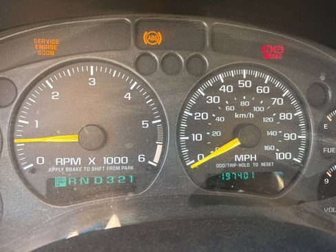 Used 2001 Chevrolet Blazer LT w/ Preferred Equipment Group image 17