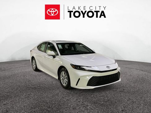 New 2026 Toyota Camry LE image 7
