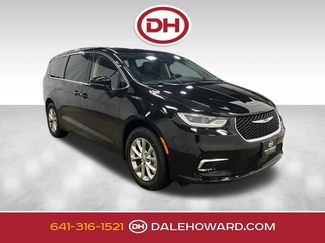 Used 2024 Chrysler Pacifica Touring-L 360° Tour