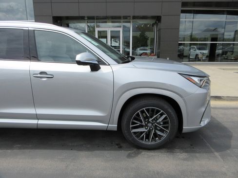New 2026 Lexus TX 350 AWD image 12