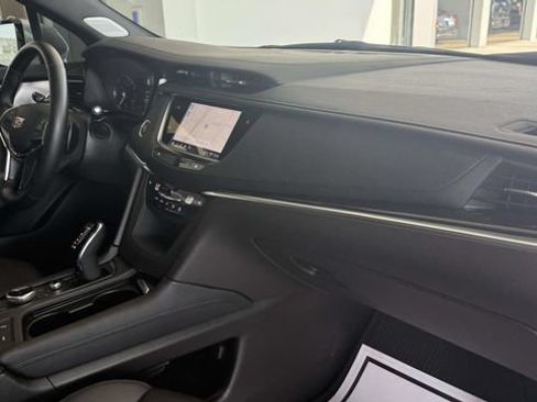 Certified 2024 Cadillac XT5 Premium Luxury AWD/4WD image 23