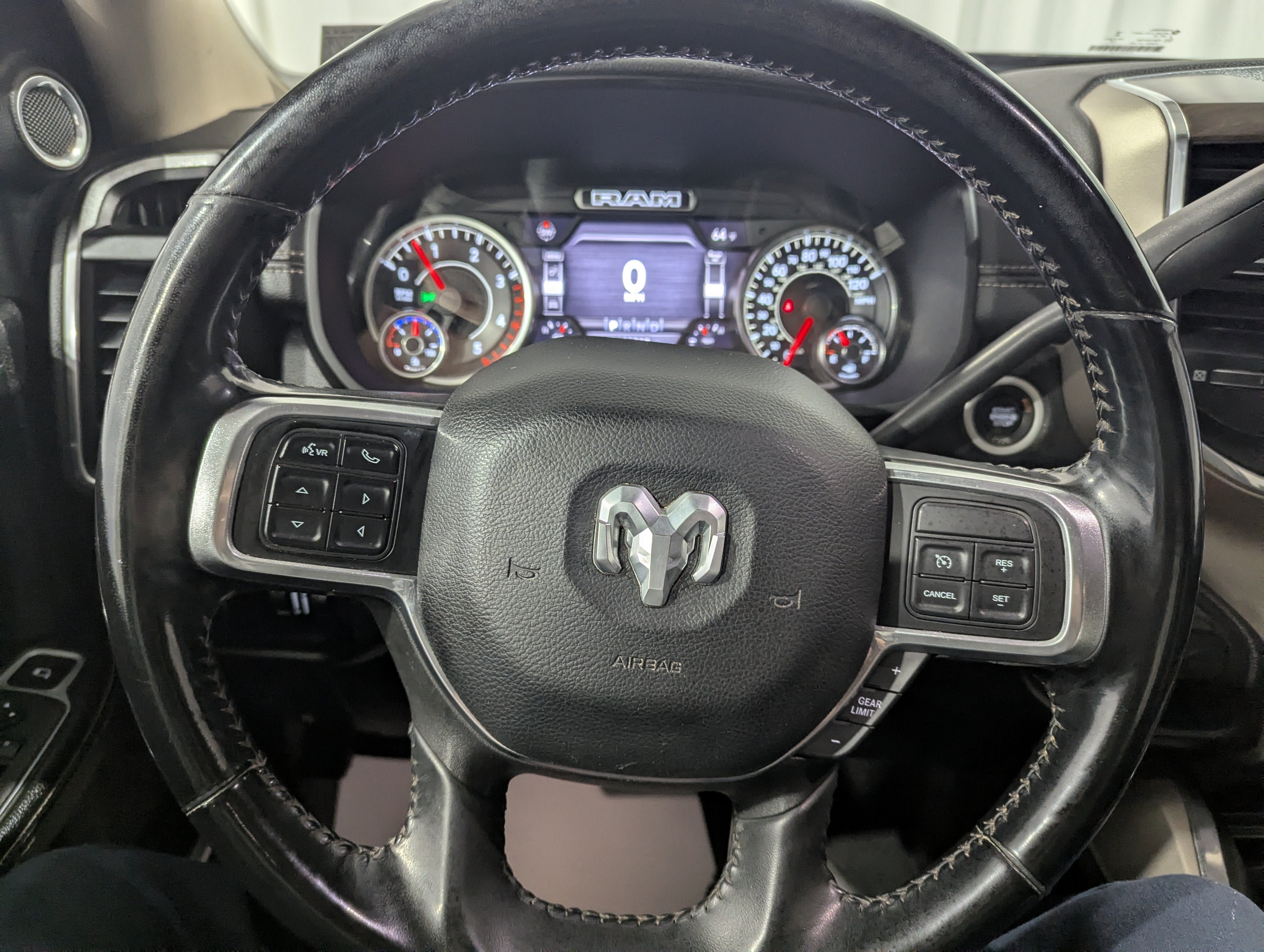 Used 2022 RAM 2500 Laramie AWD/4WD image 17