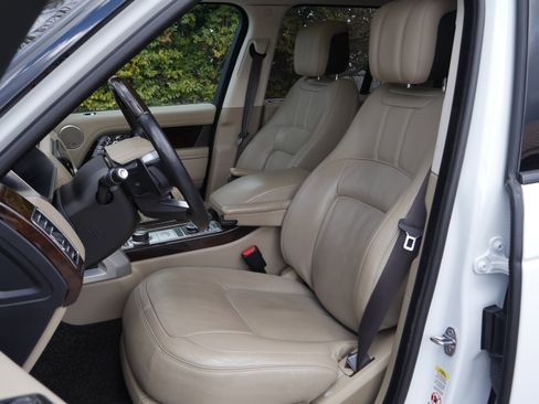 Used 2019 Land Rover Range Rover Supercharged image 42