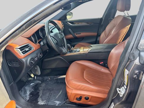 Used 2017 Maserati Ghibli S image 11
