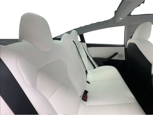 Used 2025 Tesla Model 3 Long Range AWD/4WD image 25