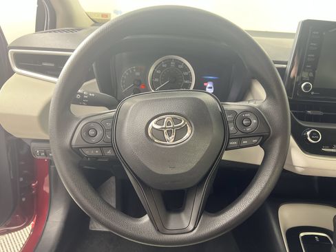 Used 2022 Toyota Corolla LE w/ LE Convenience Package FWD image 19