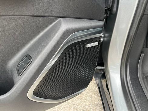 Used 2024 GMC Acadia Denali w/ LPO, Floor Liner Package AWD/4WD image 8