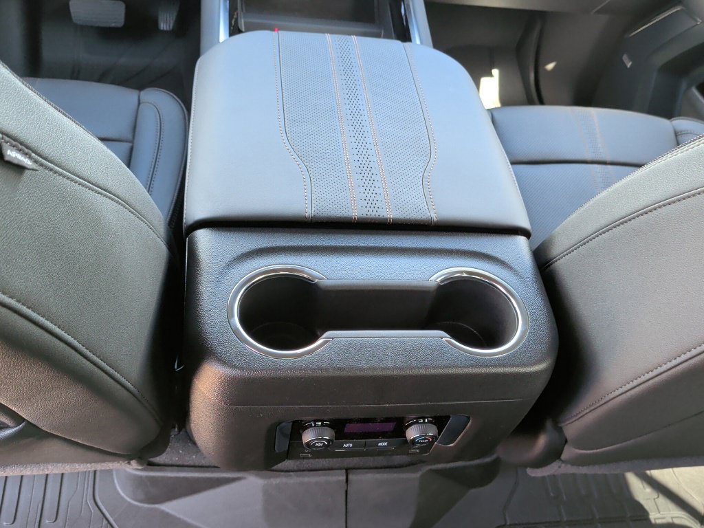 New 2026 Chevrolet Tahoe High Country AWD/4WD image 40