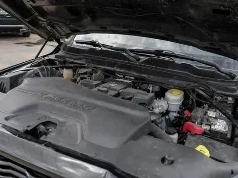 Used 2019 RAM 2500 Laramie w/ Black Appearance Package AWD/4WD image 47