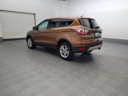 Used 2017 Ford Escape SE w/ SE Cold Weather Package image 5