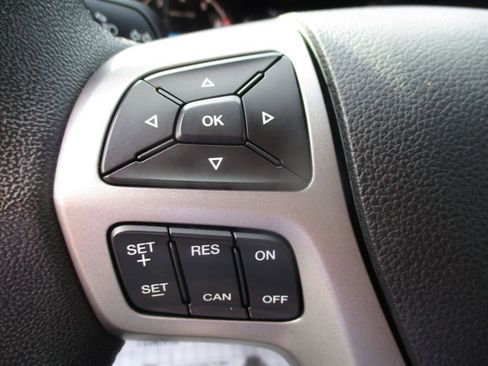 Used 2022 Ford Ranger XLT w/ Equipment Group 301A Mid image 16