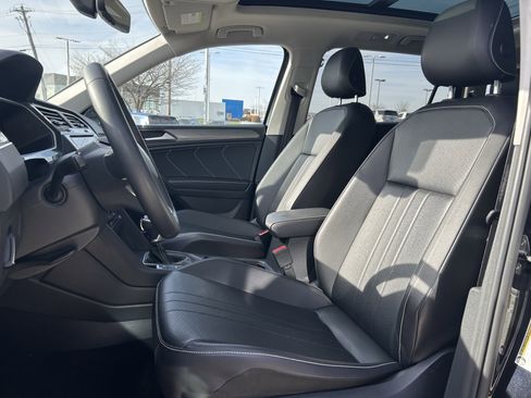 Used 2022 Volkswagen Tiguan SE image 22