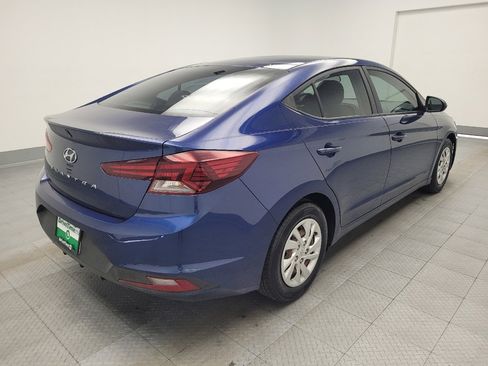 Used 2019 Hyundai Elantra SE image 9