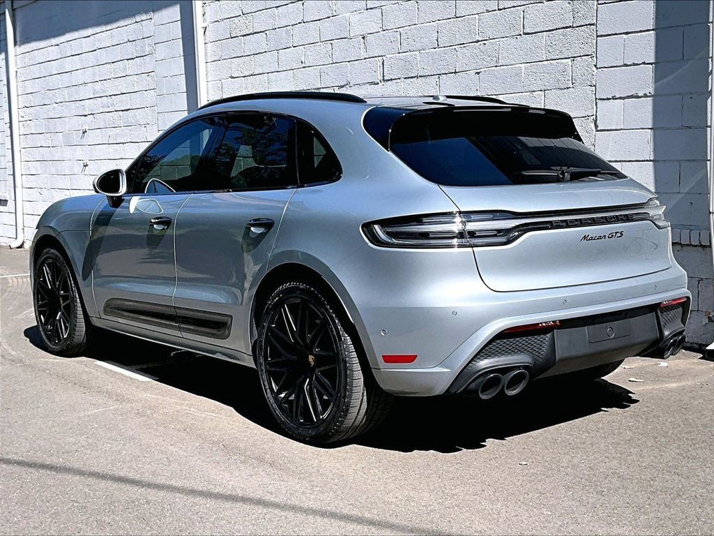 Certified 2023 Porsche Macan GTS AWD/4WD image 3