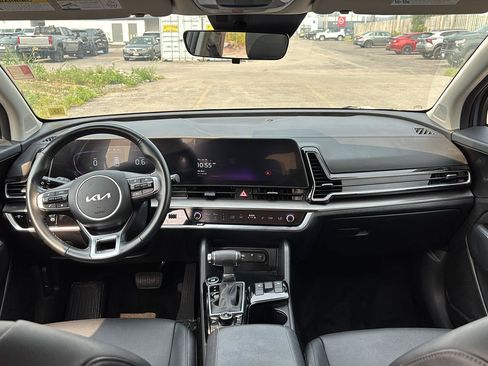 Used 2024 Kia Sportage EX AWD/4WD image 11