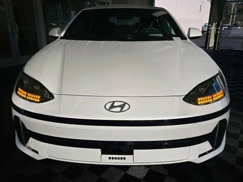 New 2025 Hyundai Ioniq 6 SEL AWD/4WD image 8