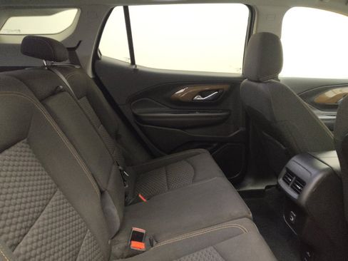 Used 2018 GMC Terrain SLE w/ Driver Convenience Package FWD image 19