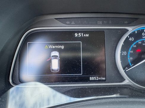 Used 2024 Nissan Leaf SV Plus image 9