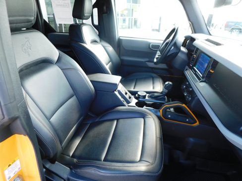 Used 2021 Ford Bronco Badlands image 10