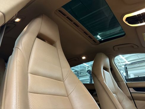 Used 2011 Porsche Panamera 4S image 25