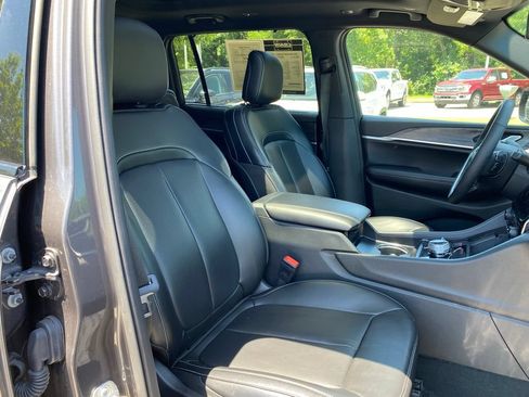 Used 2024 Jeep Grand Cherokee L Limited w/ Luxury Tech Group II AWD/4WD image 29
