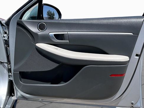 Used 2025 Hyundai Sonata SEL FWD image 21