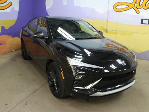 Used 2024 Buick Envista Sport Touring w/ Experience Buick Package FWD image 2