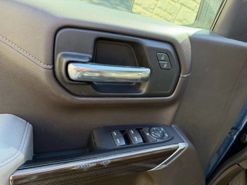 Used 2019 Chevrolet Silverado 1500 RST AWD/4WD image 28