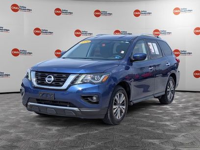 Used 2020 Nissan Pathfinder SV