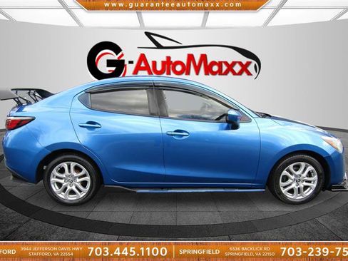 Used 2017 Toyota Yaris iA image 4