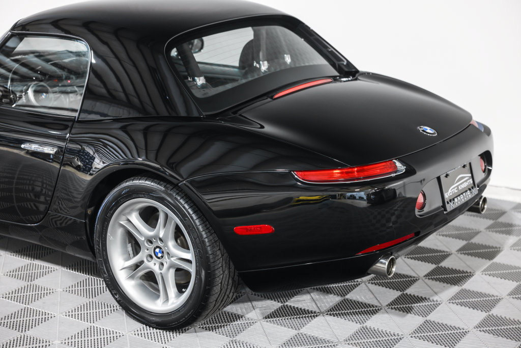 Used 2002 BMW Z8 RWD image 15
