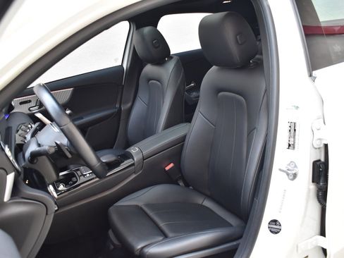 Used 2021 Mercedes-Benz A 220 4MATIC w/ Premium Package image 15